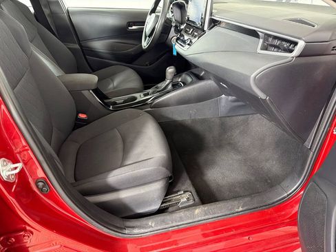 Used 2021 Toyota Corolla LE image 13