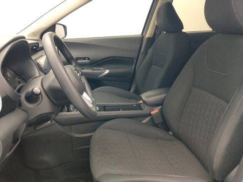 Used 2021 Nissan Kicks SV FWD image 17