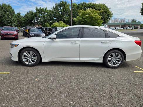 Used 2018 Honda Accord LX image 4