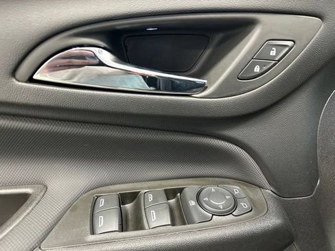 Used 2024 Chevrolet Equinox RS AWD/4WD image 22