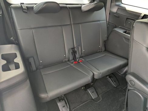 Used 2025 Hyundai Santa Fe Calligraphy AWD/4WD image 15
