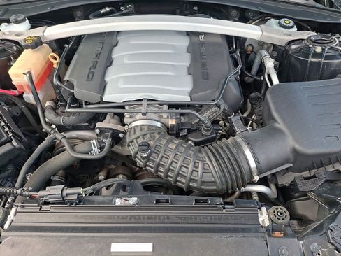 Used 2020 Chevrolet Camaro SS RWD image 28