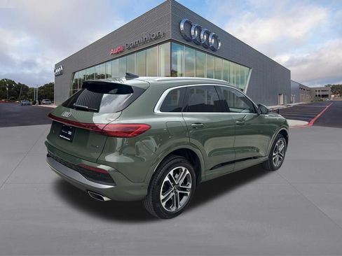 Certified 2025 Audi Q5 Premium w/ Convenience Package AWD/4WD image 5