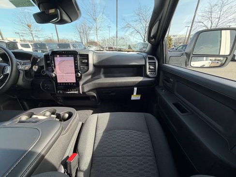 New 2026 RAM 2500 Tradesman AWD/4WD image 15