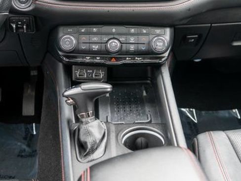Used 2025 Dodge Durango R/T AWD/4WD image 18