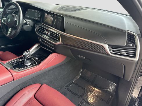 Used 2022 BMW X6 M50i w/ Premium Package image 31