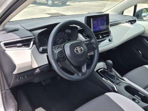 Used 2024 Toyota Corolla LE FWD image 10