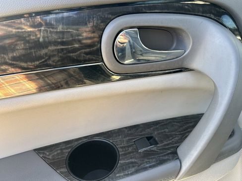 Used 2014 Buick Enclave Convenience image 26