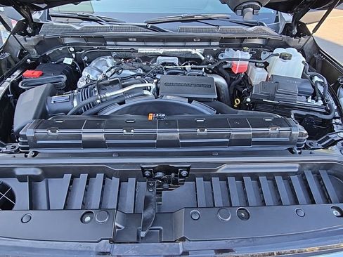 Used 2025 GMC Sierra 3500 Denali AWD/4WD image 35