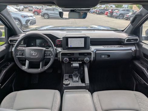 Used 2024 Toyota Tacoma SR5 AWD/4WD image 31