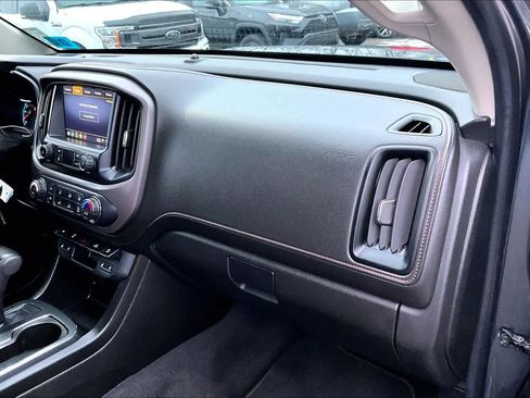 Used 2020 GMC Canyon All Terrain w/ Trailering Package image 32