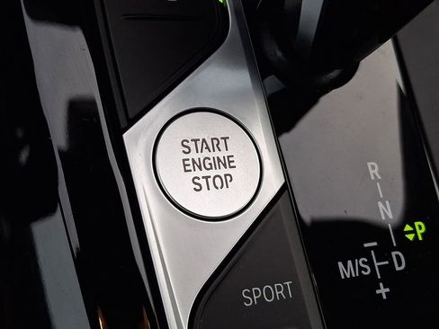 Certified 2024 BMW X4 M40i w/ Premium Package image 22