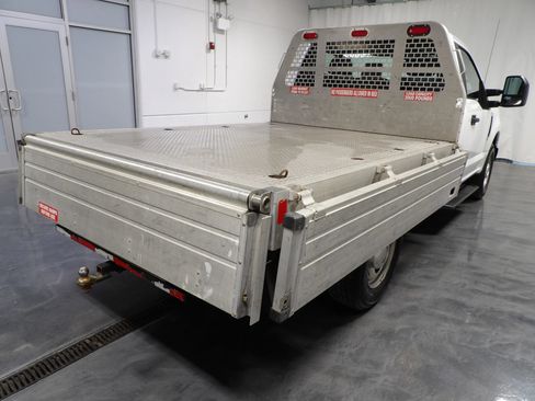 Used 2019 Ford F250 XL RWD image 10