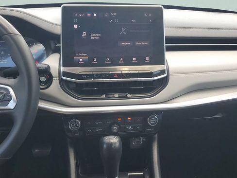 Certified 2023 Jeep Compass Limited AWD/4WD image 25