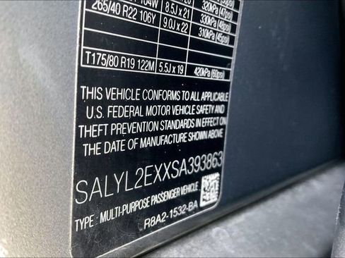 Used 2025 Land Rover Range Rover Velar Dynamic SE image 36