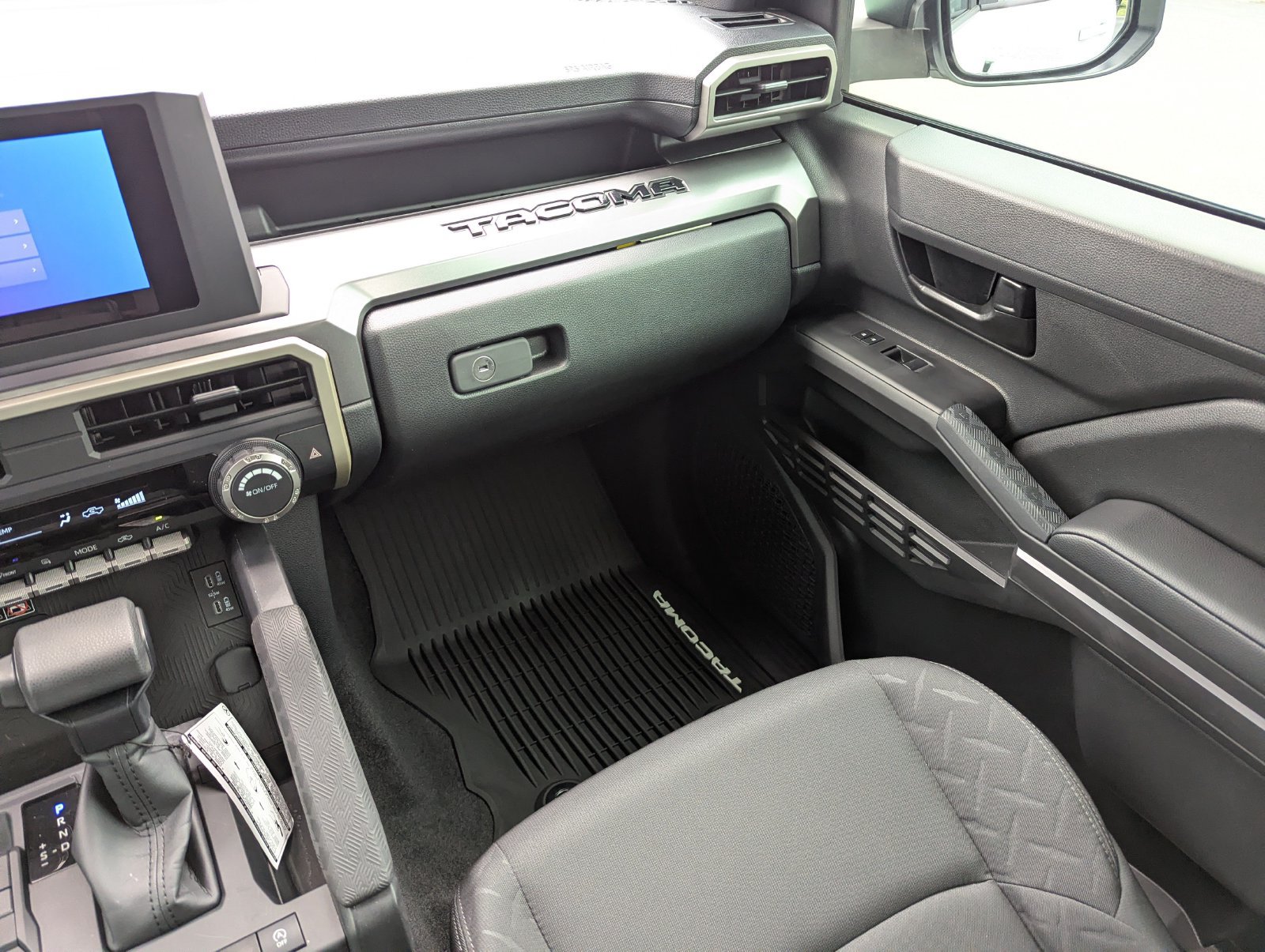 Used 2026 Toyota Tacoma SR5 RWD image 21