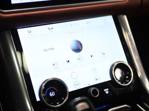 Used 2018 Land Rover Range Rover Sport HSE Dynamic image 30