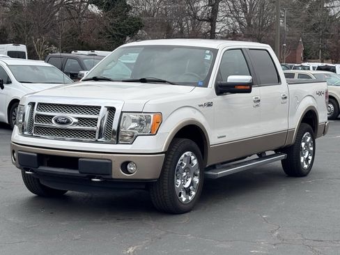 Used 2012 Ford F150 Lariat w/ Lariat Chrome Pkg image 2