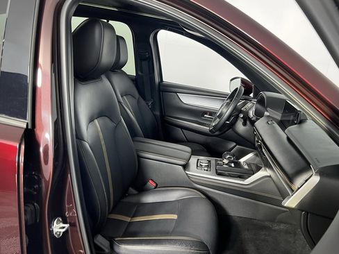 Used 2024 MAZDA CX-90 Plug-In Hybrid w/ Premium Plus image 32