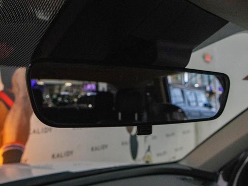 Used 2025 Kia Telluride S image 13