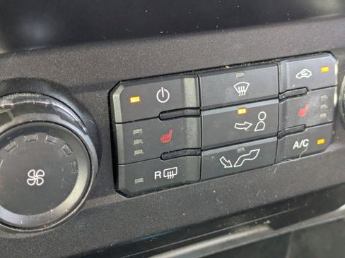 Used 2019 Ford F150 XLT w/ Equipment Group 302A Luxury RWD image 24