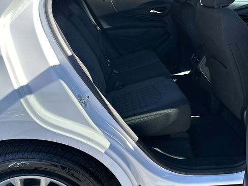 Used 2024 Chevrolet Equinox LT image 15