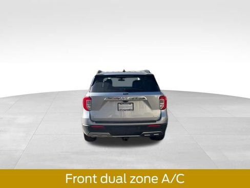 Certified 2022 Ford Explorer XLT w/ Equipment Group 202A image 9