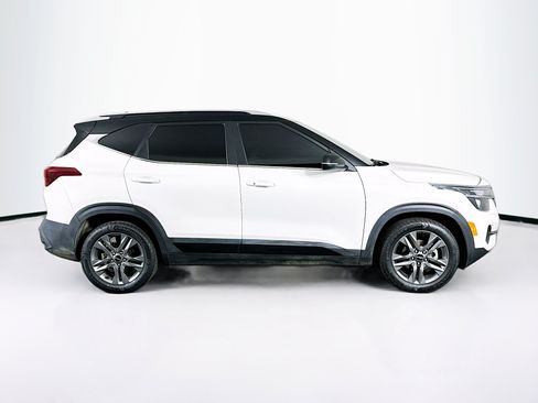 Used 2023 Kia Seltos S FWD image 10