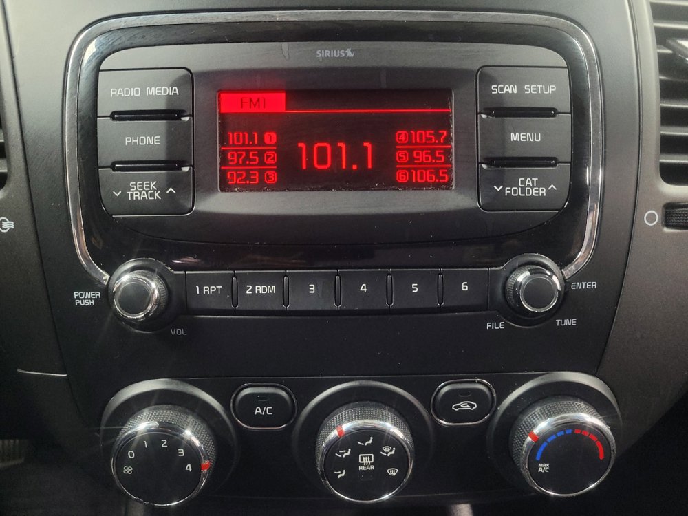 Used 2018 Kia Forte LX FWD image 25