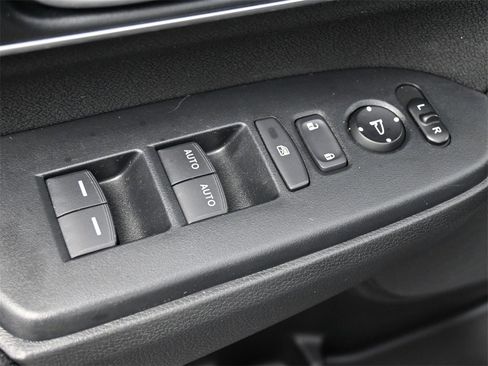 Used 2022 Honda CR-V EX image 4