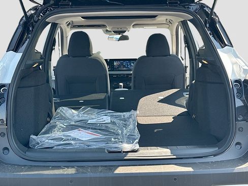 New 2026 Nissan Kicks SV w/ SV Premium Package image 7