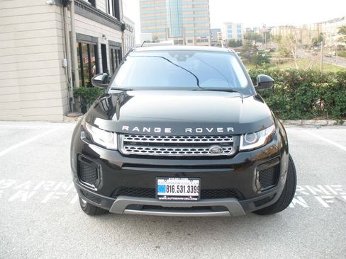 Used 2019 Land Rover Range Rover Evoque AWD/4WD image 4