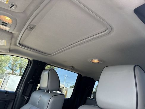 Used 2007 Lincoln Mark LT 4x4 image 21