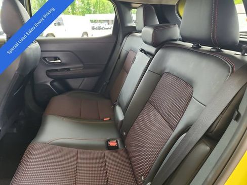 Used 2025 Nissan Kicks SR AWD/4WD image 19