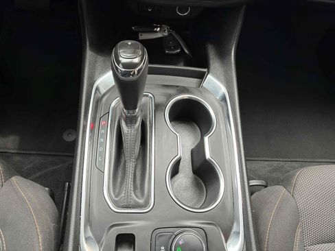Used 2020 Chevrolet Traverse LS FWD image 23