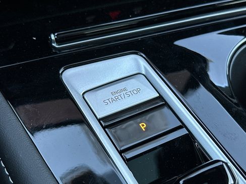 New 2026 Volkswagen Atlas Cross Sport SE image 22