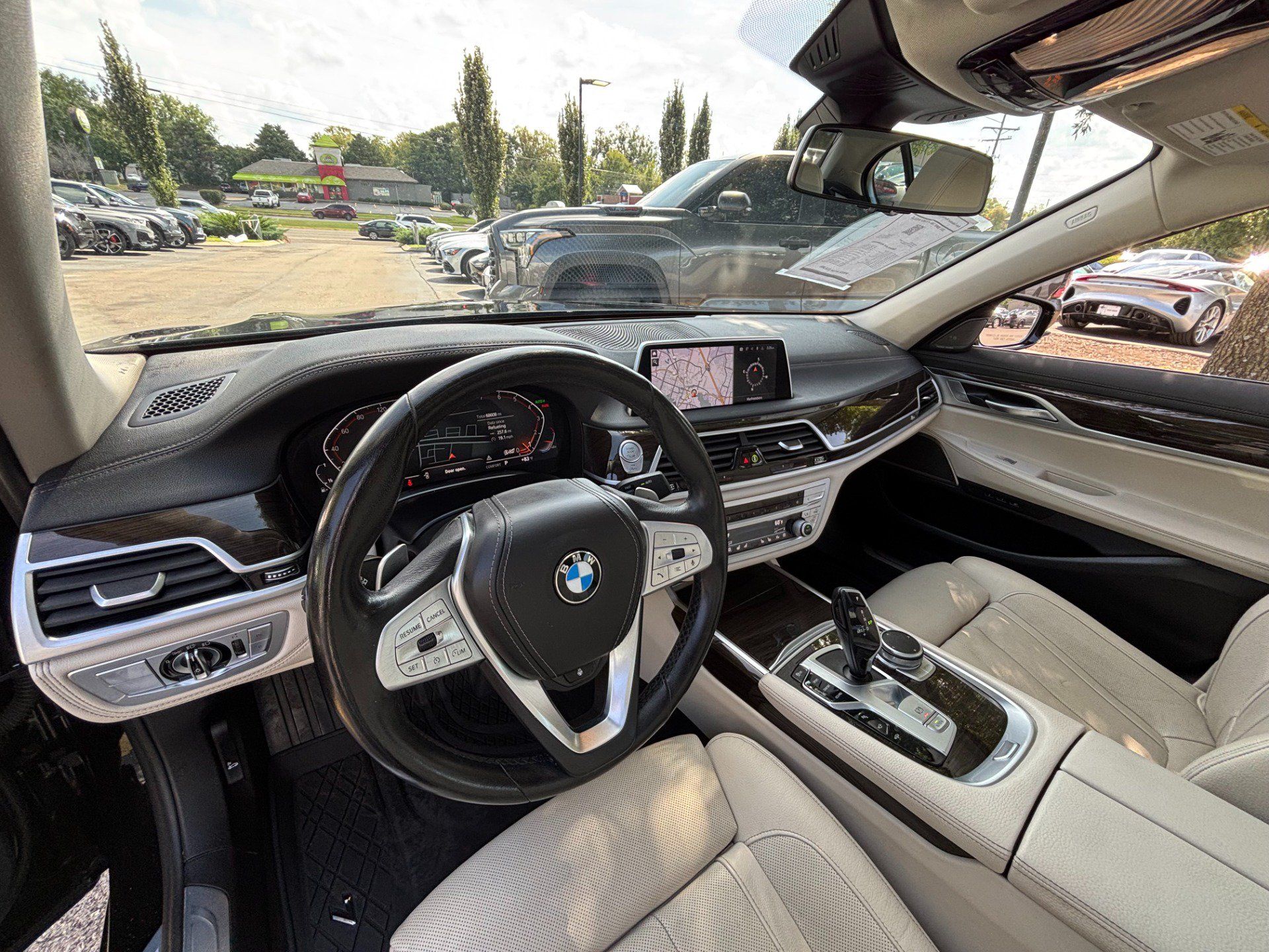 Used 2021 BMW 740i RWD image 22