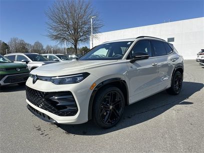 New 2026 Volkswagen Tiguan SE R-Line