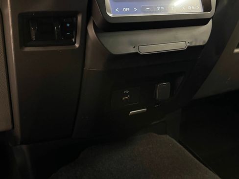 Used 2018 Ford F250 XLT AWD/4WD image 52
