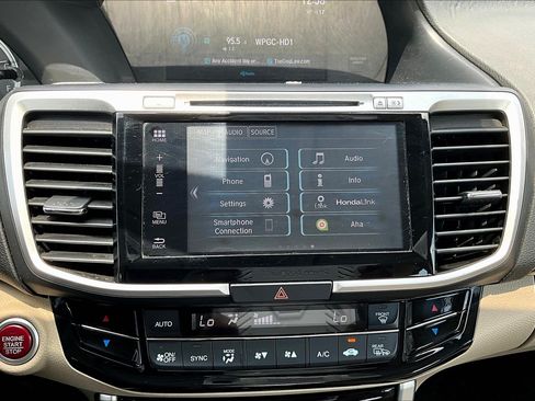Used 2017 Honda Accord EX-L image 24