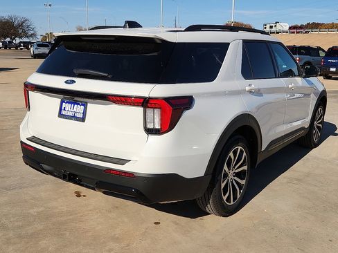 New 2026 Ford Explorer ST-Line w/ Premium Package image 3