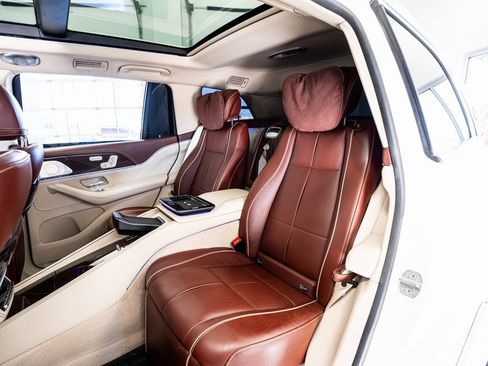 Used 2021 Mercedes-Benz Maybach GLS 600 Maybach GLS 600 image 61