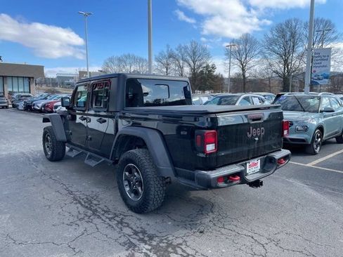 Used 2022 Jeep Gladiator Rubicon w/ Cold Weather Group AWD/4WD image 3