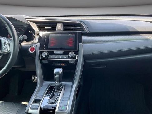 Used 2018 Honda Civic Sport Touring image 9