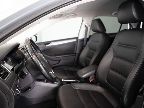 Used 2013 Volkswagen Jetta TDI FWD image 7