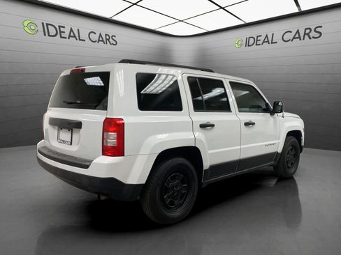 Used 2015 Jeep Patriot Sport FWD image 5