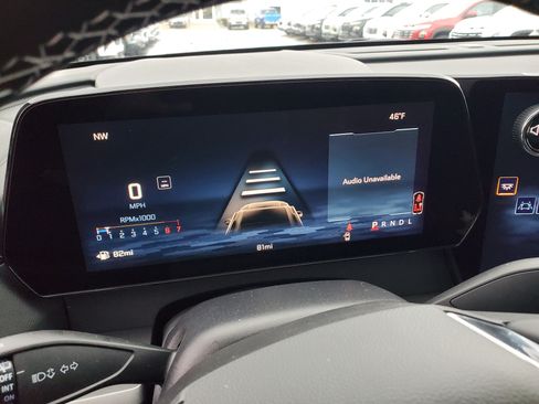 New 2026 Chevrolet Traverse LT w/ Sun and Wheel Package image 15