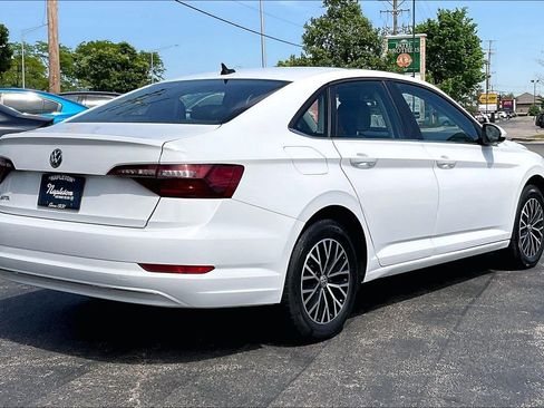 Used 2021 Volkswagen Jetta SE FWD image 16