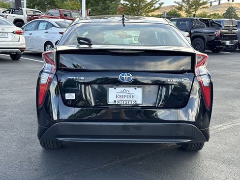 Used 2017 Toyota Prius Four image 16