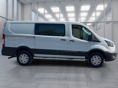 Used 2025 Ford Transit 250 Low Roof w/ Exterior Upgrade Package RWD image 3